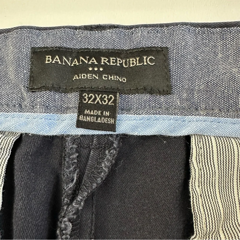 Banana‎ republic men’s size 32/32 Chino pants straight leg navy blue